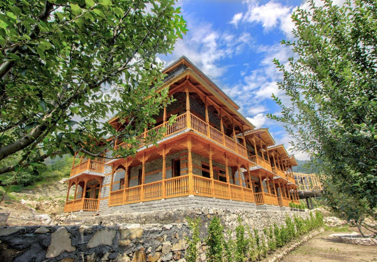 Отель 8Fold By Larisa, Jibhi Экстерьер фото